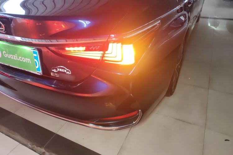 Used Lexus ES 2020 200 Excellence Edition