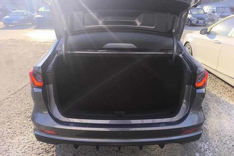 Used Roewe i5 2023 1.5L Manual Comfort Edition
