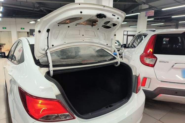 Used Hyundai Verna 2014 1.4L Automatic Smart GLS
