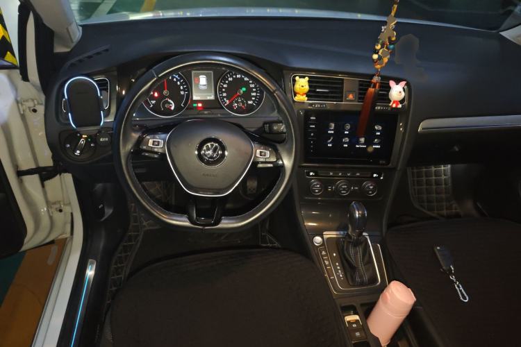 Used Volkswagen Golf Pure Electric 2020 Chari
