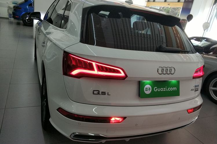 Used Audi Q5L 2020 Updated 40 TFSI Prestige Fashion Edition
