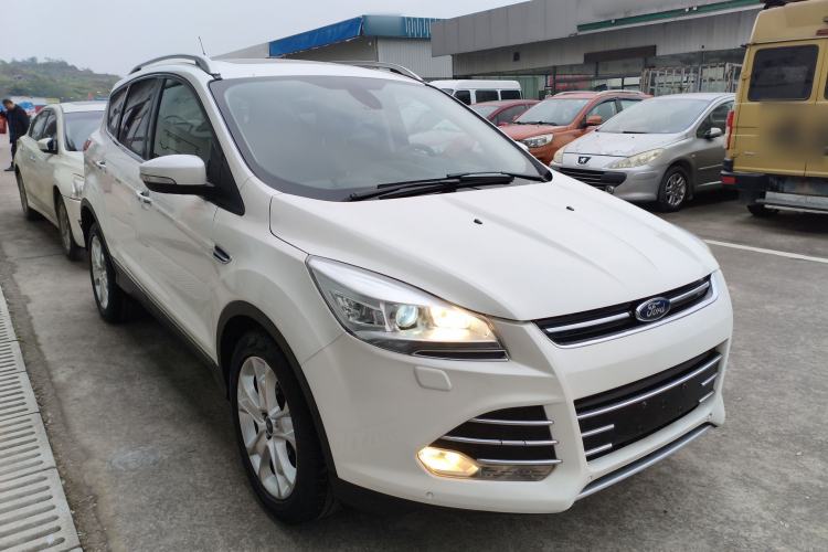 Used Ford Kuga 2015 2.0L GTDi Four-Wheel-Drive Sport Model