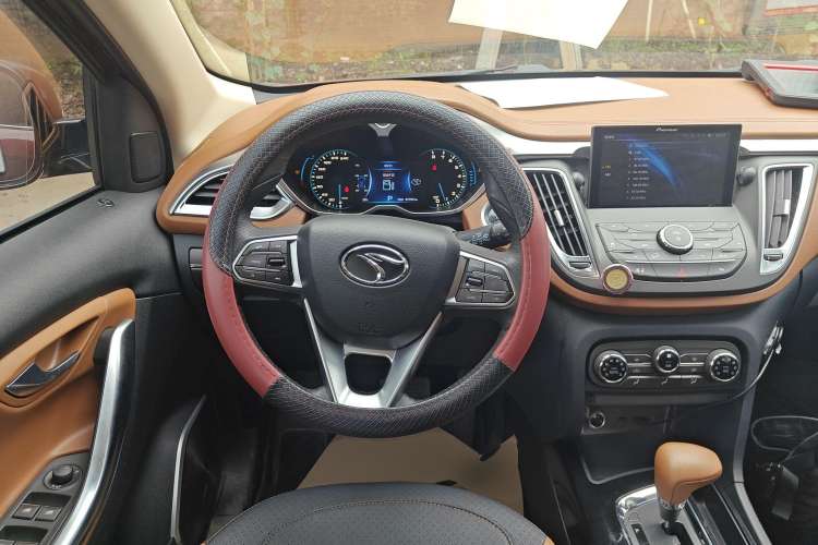 Used Soueast DX7 2017 1.5T Automatic Luxury Model
