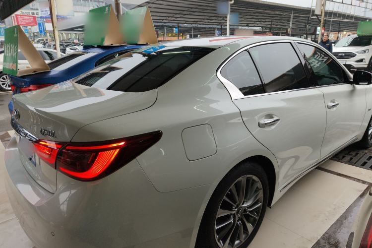 Used Infiniti Q50L 2018 2.0T Enjoyment Version China VI Standard