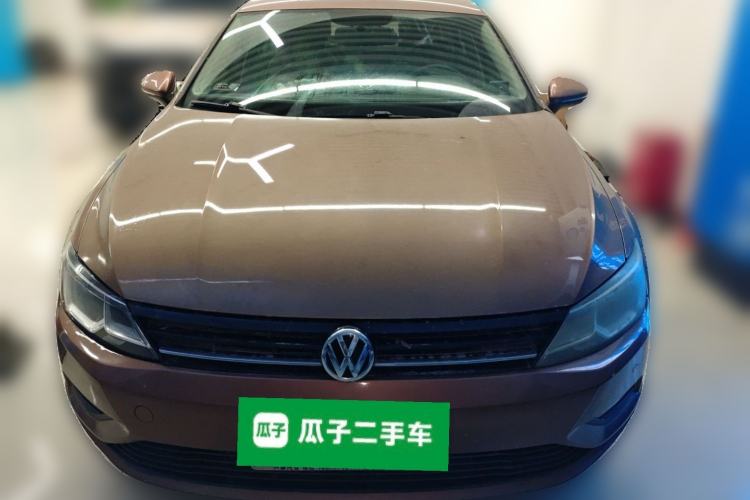 Used Volkswagen Lamando 2015 230TSI Manual Trend Edition
