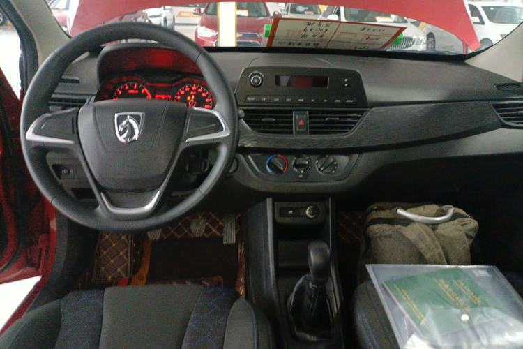 Used Baojun 310 2016 1.2L manual Comfort trim level
