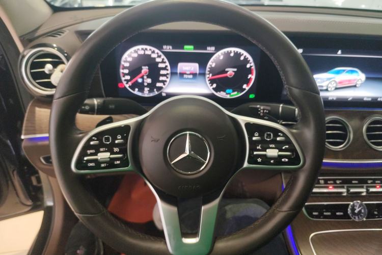 Used Mercedes-Benz E-Class 2019 E 260 L
