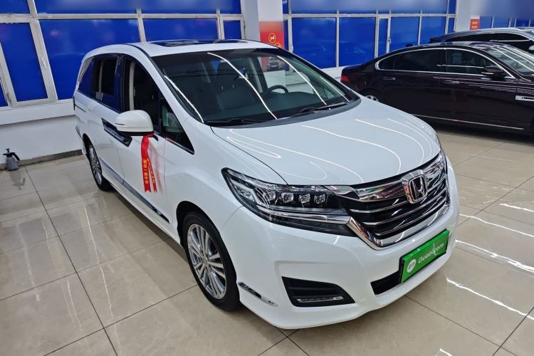 Used Honda Elysion 2016 2.4L Luxury Edition
