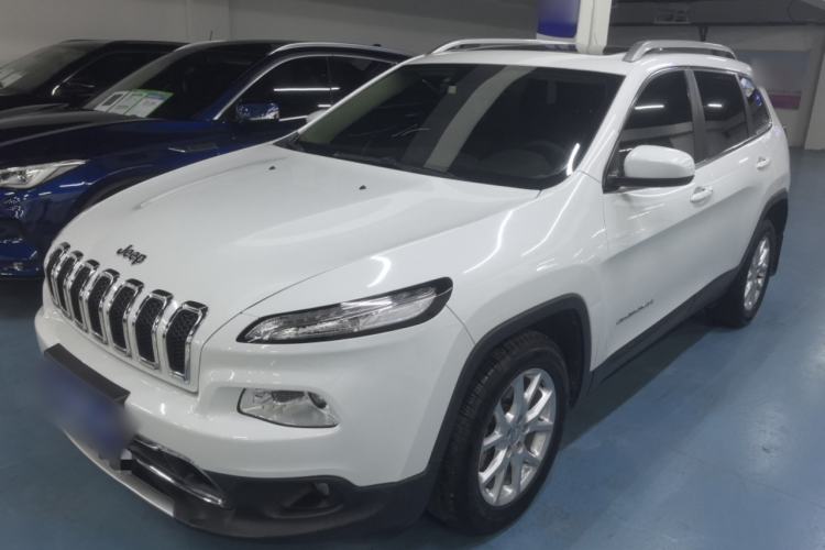Used Jeep Cherokee 2017 2.0L Superior Edition