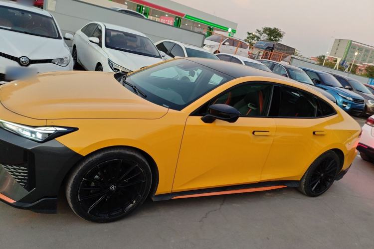 Used Changan UNI-V 2024 1.5T Prestige Sport Edition
