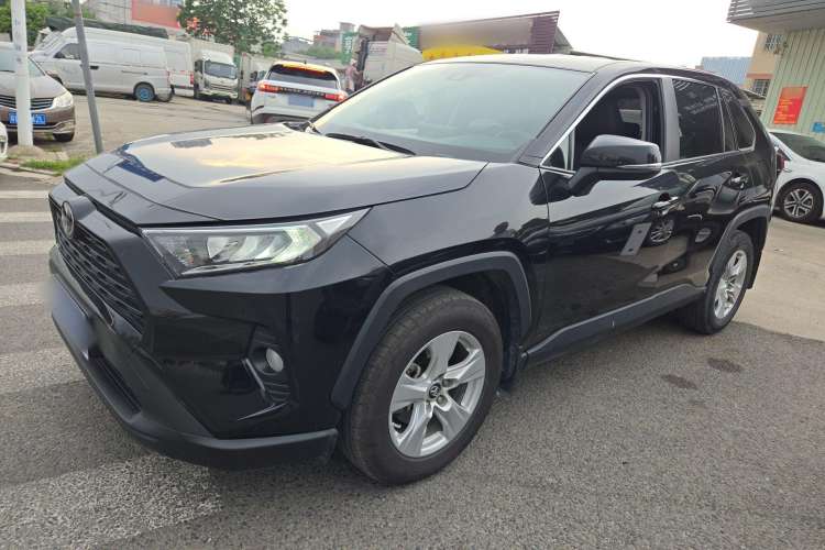 Used Toyota RAV4 2022 2.0L CVT Two-Wheel Drive Urban Edition
