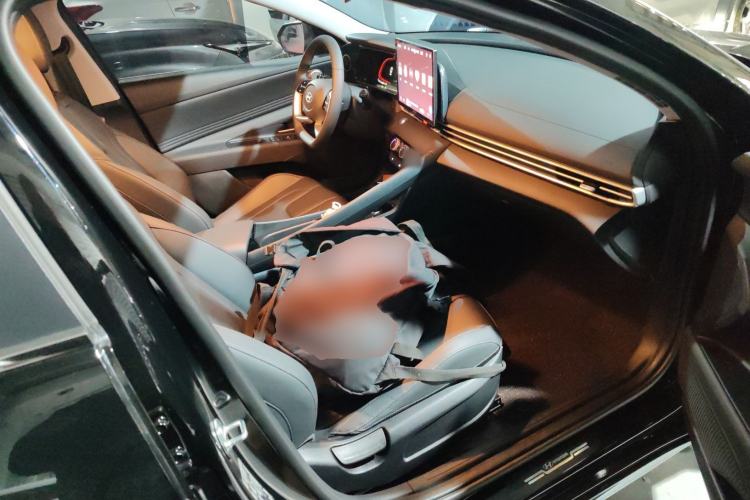 Used Hyundai Elantra 2023 1.5L CVT GLX Elite Edition
