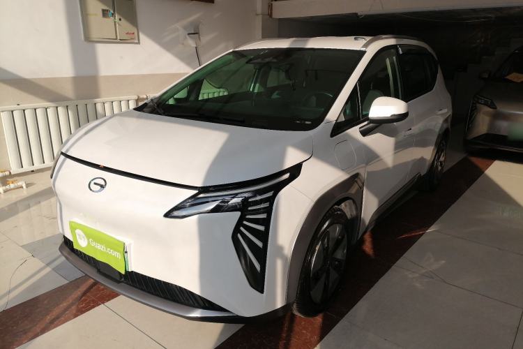 Used AION Y 2023 Younger