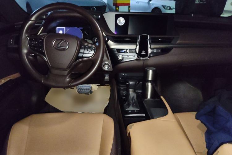 Used Lexus ES 2020 200 Excellence Edition