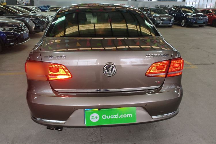 Used Volkswagen Magotan 2015 Facelift 1.8TSI Luxury Model
