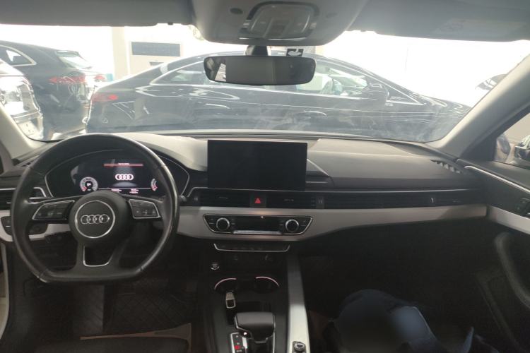 Used Audi A4L 2022 40 TFSI Luxury Dynamic Model
