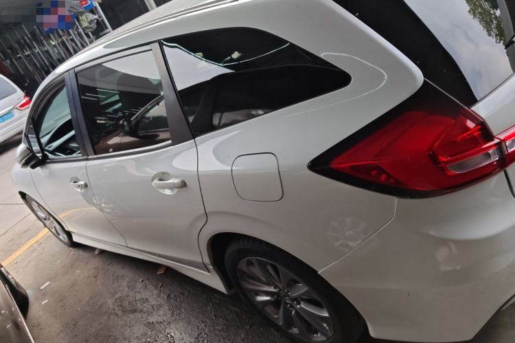 Used Honda Jade 2017 1.8L automatic Comfort version 5 seats
