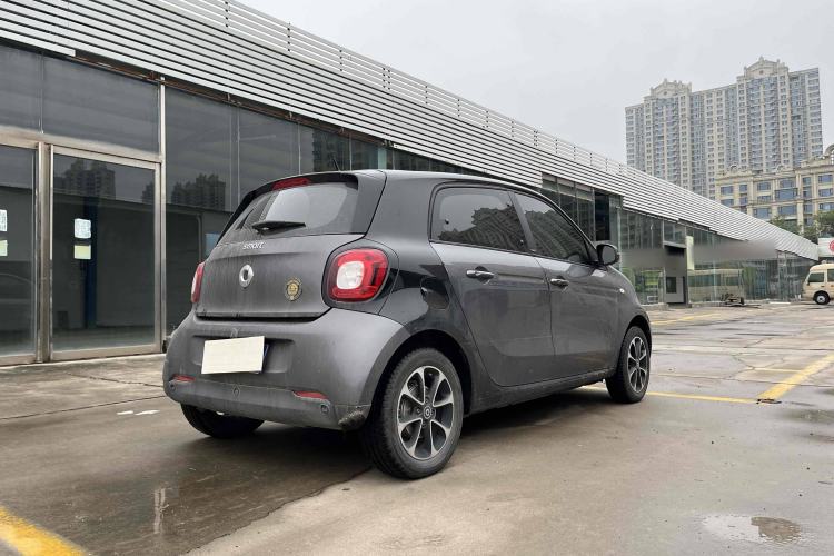 Used  forfour 2016 1.0L 52 kW Passion Edition