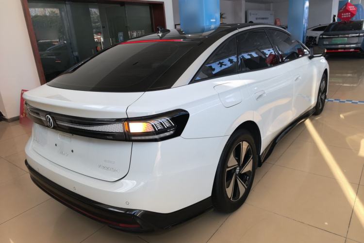 Used Volkswagen ID.7 VIZZION 2024 AIR model
