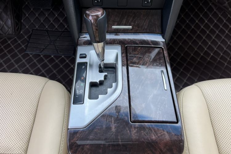 Used Toyota Camry 2015 2.0G Premier Edition
