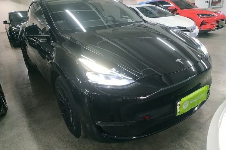 Used Tesla Model Y 2021 Long-Range All-Wheel-Drive Version
