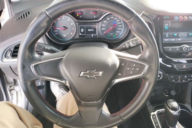 Used Chevrolet Cruze 2018 Redline 320 Automatic Xuanfeng Urban Edition
