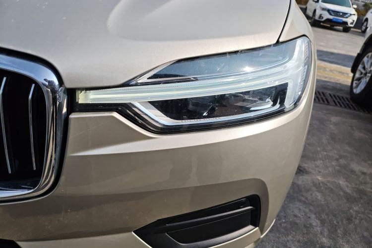 Used Volvo XC60 2018 T5 4x4 Smart Edition