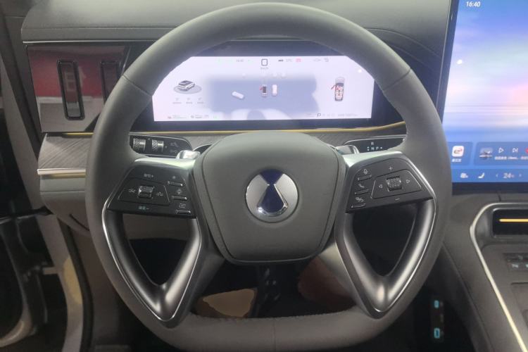 Used Denza N9 2025 Prestige Version