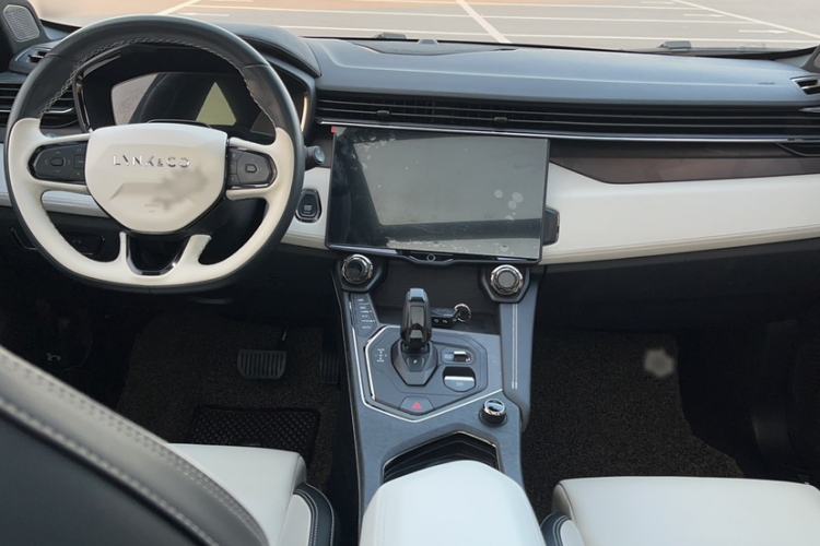 Used Lynk & Co 01 2023 1.5TD EM-F Dawn
