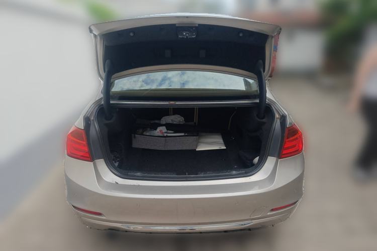 Used BMW 3 Series 2013 320Li Fashion Model
