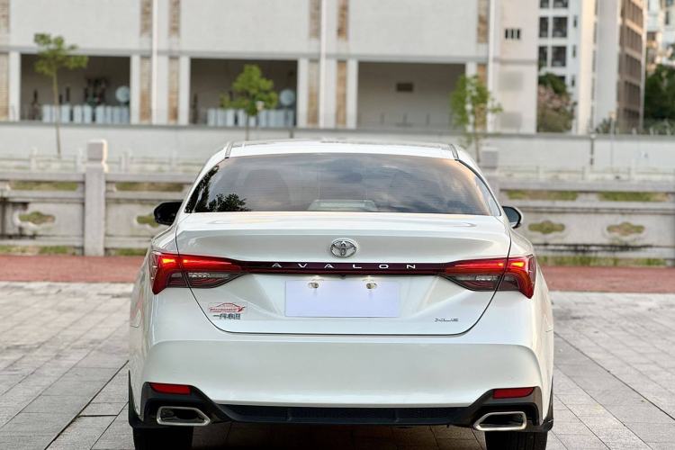 Used Toyota Avalon 2019 2.0L XLE Premium Edition China VI
