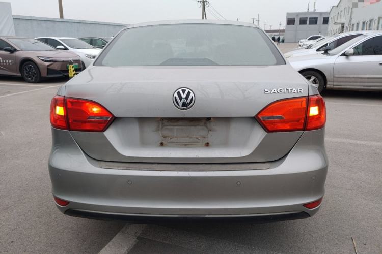 Used Volkswagen Sagitar 2014 1.6L Manual Comfort Model