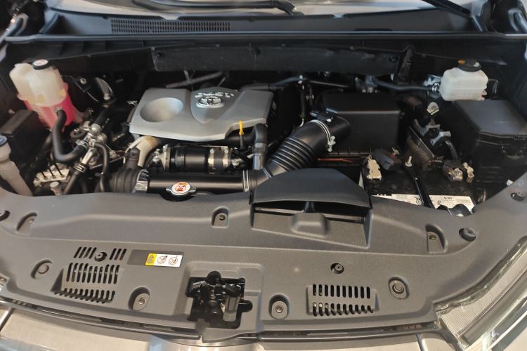 Used Toyota Highlander 2018 2.0T Two-Wheel Drive Luxury Edition 7 Seats China VI Standard
