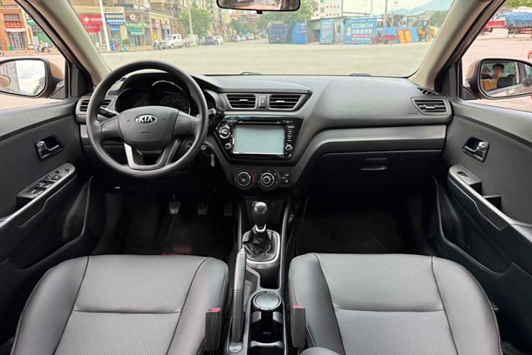 Used Kia K2 2012 Sedan 1.4L MT GLS Commemorative Edition
