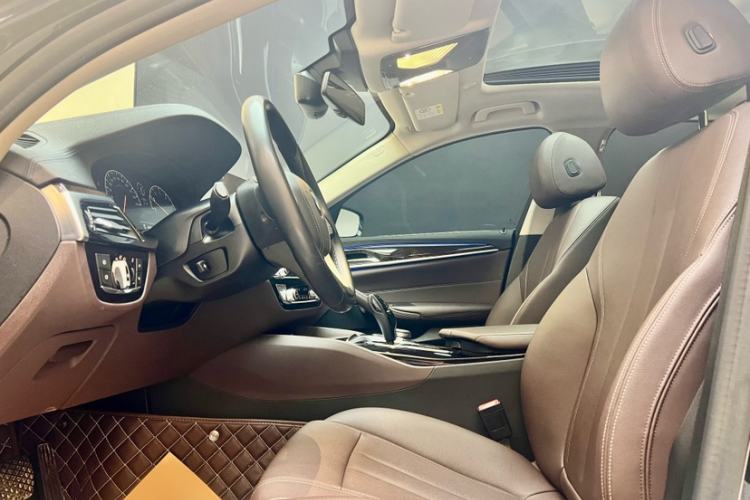 Used BMW 5 Series 2019 525Li Luxury Package