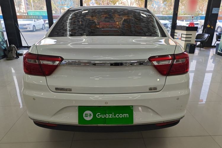 Used Geely Auto Vision 2019 Upgraded Model 1.5L Manual Luxury Version China VI Standard