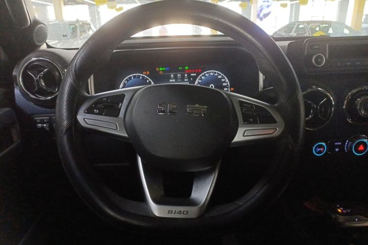 Used  BJ40 2022 2.0T Automatic Four-Wheel Drive Business Edition
