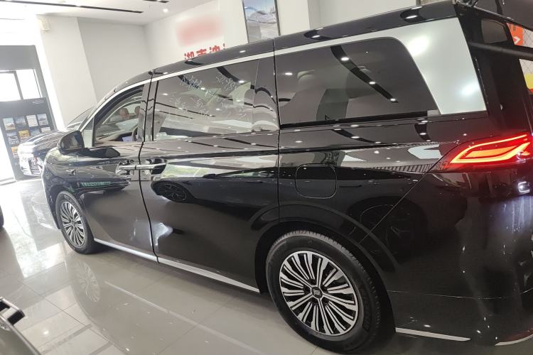 Used BYD Xia 2025 DM-i 1.5T 180km Excellence Model
