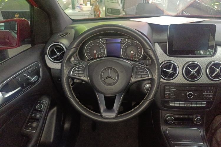 Used Mercedes-Benz B-Class 2015 B 200 Fashion Model