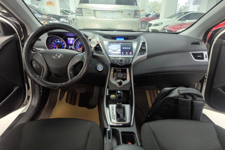 Used Hyundai Elantra (5th Generation / Langdong) 2015 1.6L Automatic Leading Model