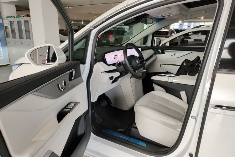 Used Buick GL8 New Energy 2024 Lu Zun Smart Edition 7-Seater
