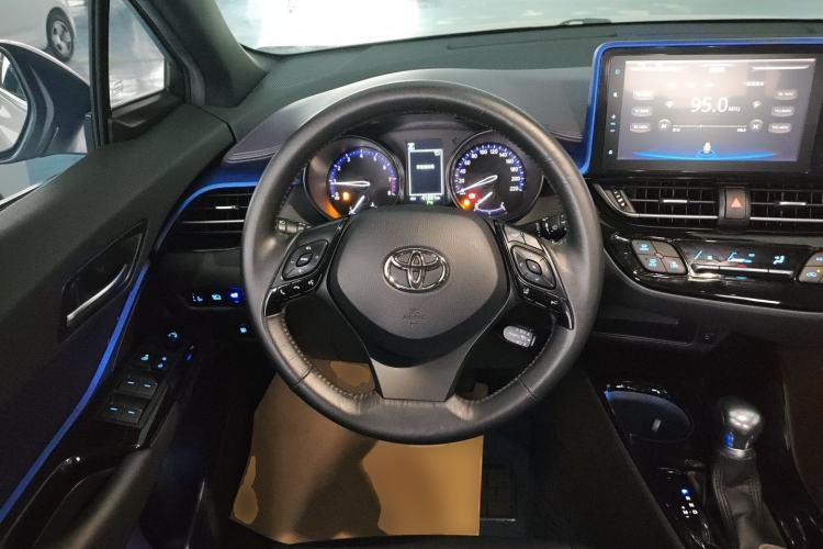 Used Toyota C-HR 2020 2.0L Leading Edition
