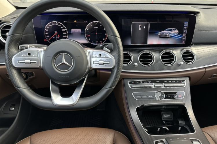 Used Mercedes-Benz E-Class 2019 E 300 L Sporty and Stylish Model
