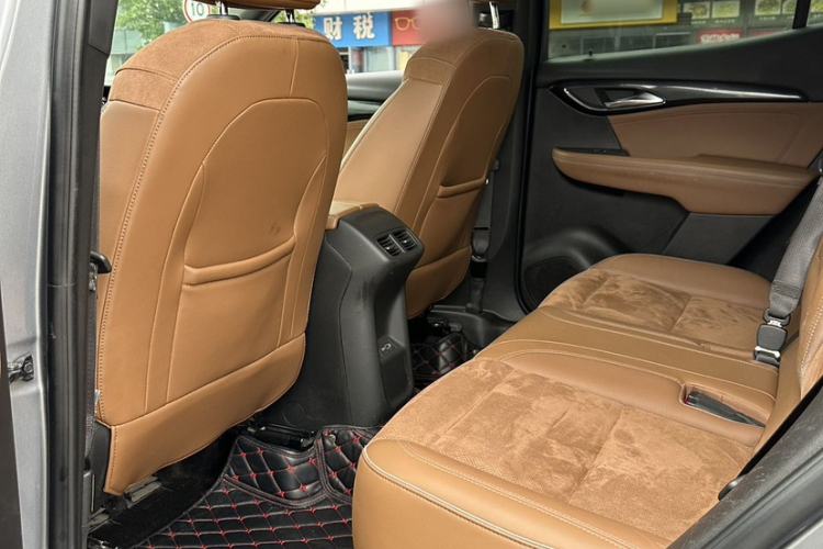 Used Buick Envision 2020 Encore S 652T Two-Wheel Drive Luxury Model
