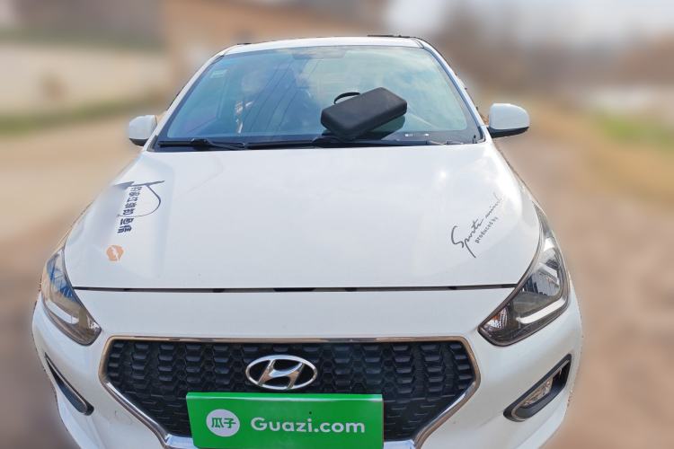 Used Hyundai Verna (older generation) 2017 1.4L Manual Colorful Skyroof Version China V Standard