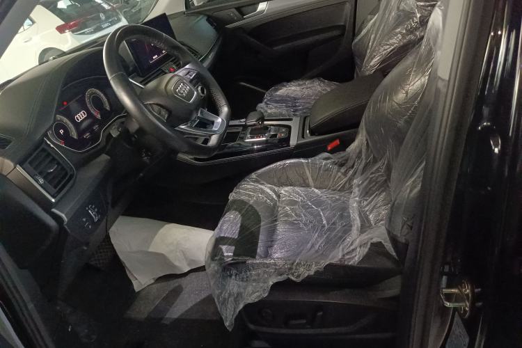 Used Audi Q5L 2022 40T Fashionable and Dynamic Model
