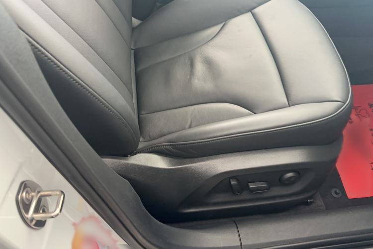 Used Audi Q3 2015 30 TFSI Comfort Model