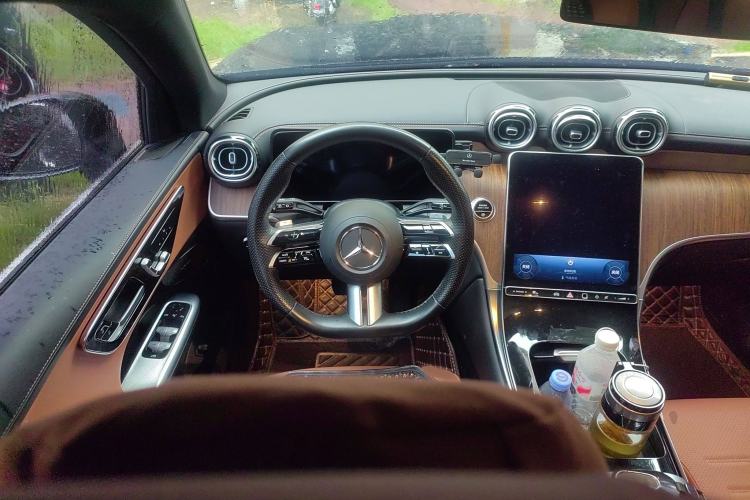 Used Mercedes-Benz GLC 2023 GLC 300 L 4MATIC Dynamic Edition 5-seater
