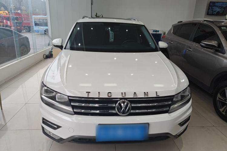 Used Volkswagen Tiguan L 2017 330TSI Automatic Two-Wheel Drive Luxury Edition