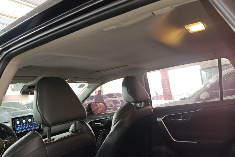 Used Toyota Wildlander 2022 2.0L CVT Two-Wheel Drive Luxury PLUS Edition